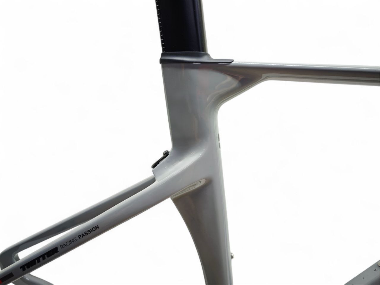 MARCO R10, HERRADURA