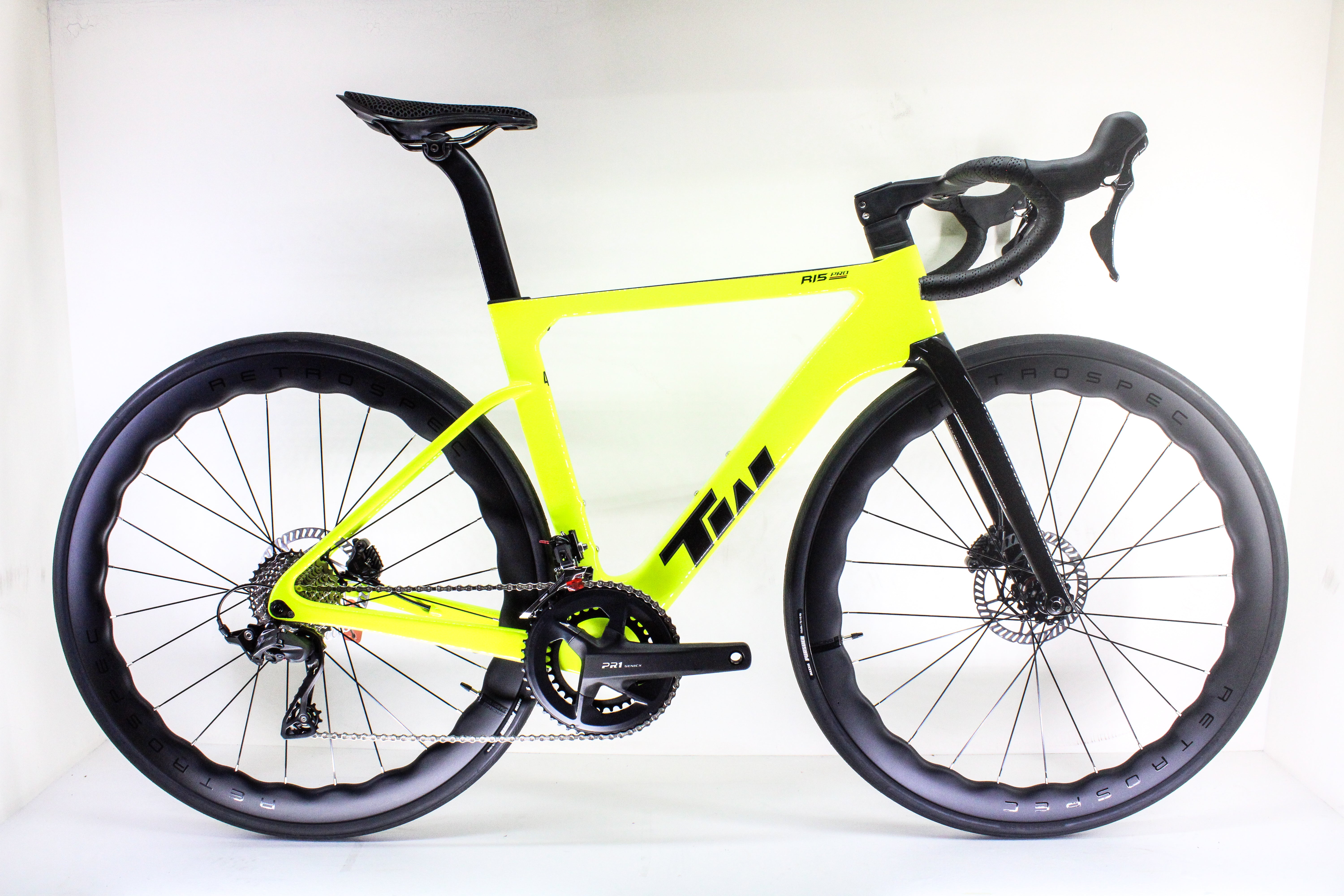 R15, shimano 105 de 12 Velocidades full carbono